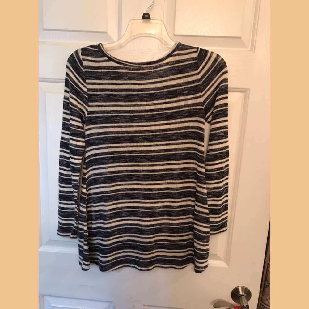Pink Republic Blu/Wht Striped Sweater - Picture 4 of 11
